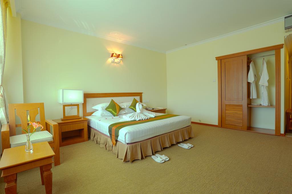 Apex Hotel Naypyidaw Zimmer foto